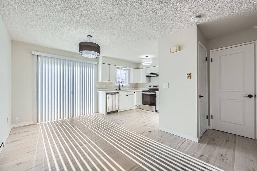 More Photos Of 364 Elizabeth St, Monroe Apartments For Sale