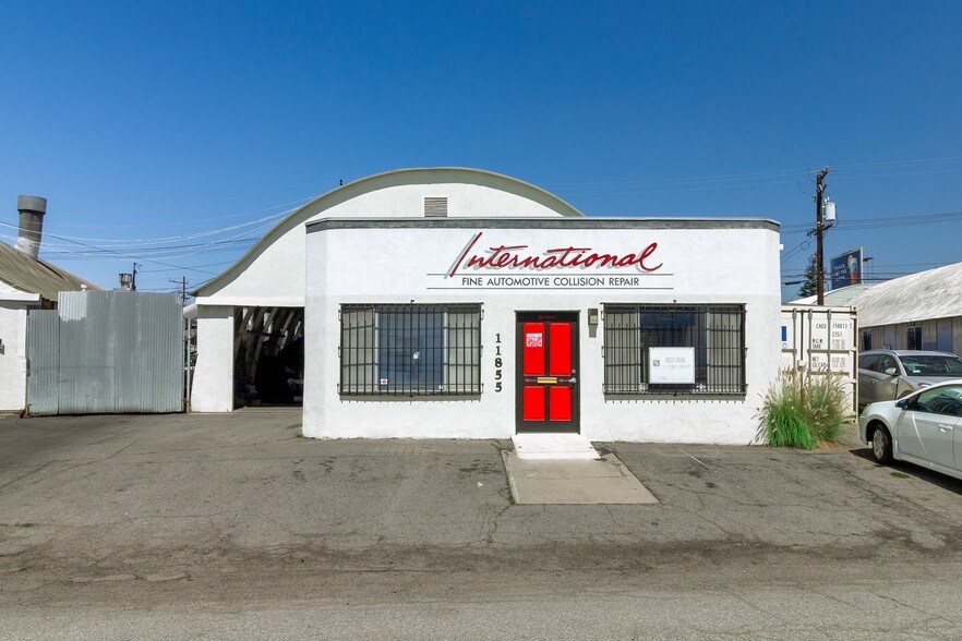 More Photos Of 11847-11861 Teale St, Culver City Manufacturing For Sale