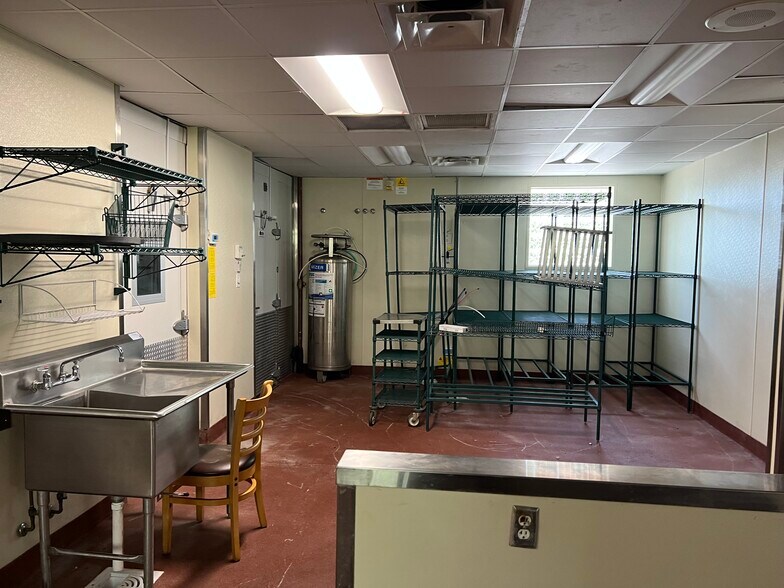 More Photos Of 2119 W Tennessee St, Tallahassee Fast Food For Lease