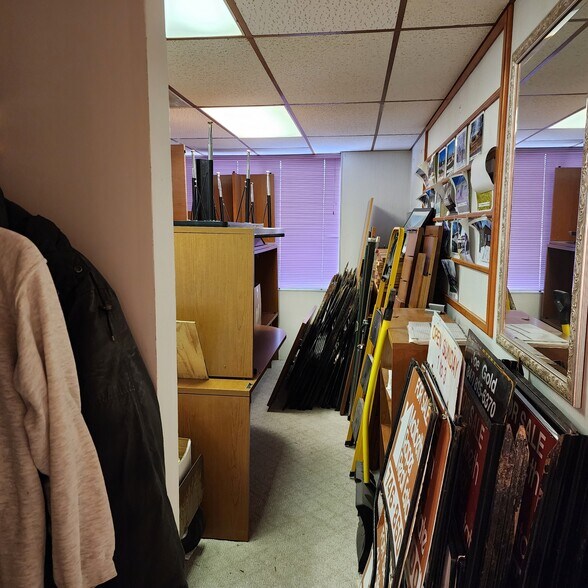 More Photos Of 2671 Sheridan Rd, Zion Apartments For Lease