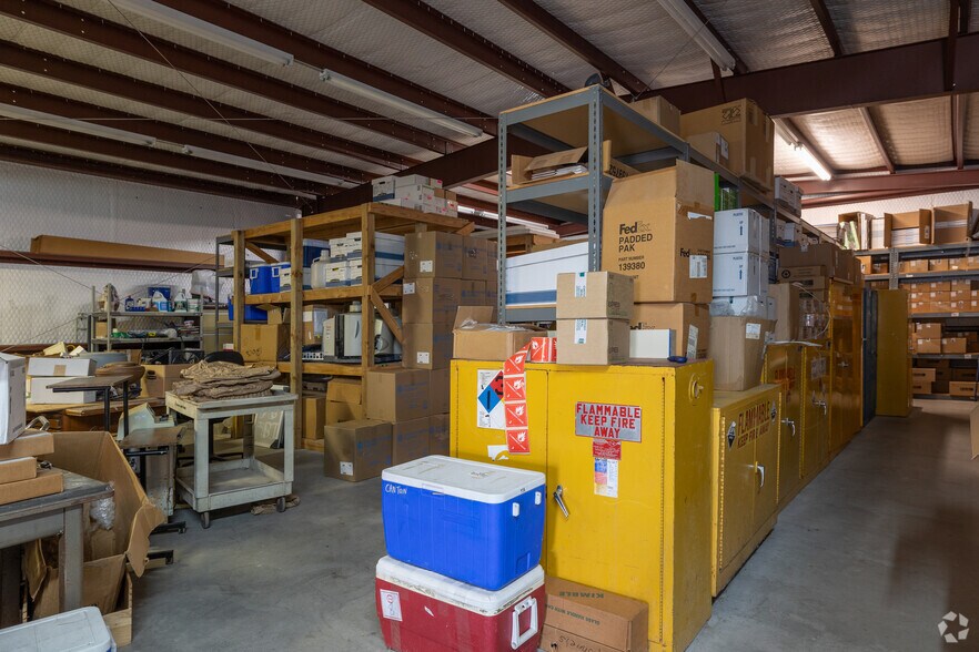 More Photos Of 1733 N Padre Island Dr, Corpus Christi Research And Development For Lease