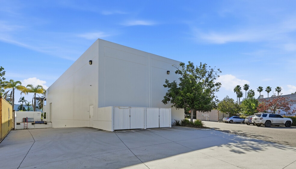More Photos Of 6720 Top Gun St, San Diego Light Manufacturing For Lease