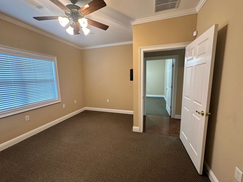 More Photos Of 416 Pirkle Ferry Rd, Cumming Office Residential For Sale
