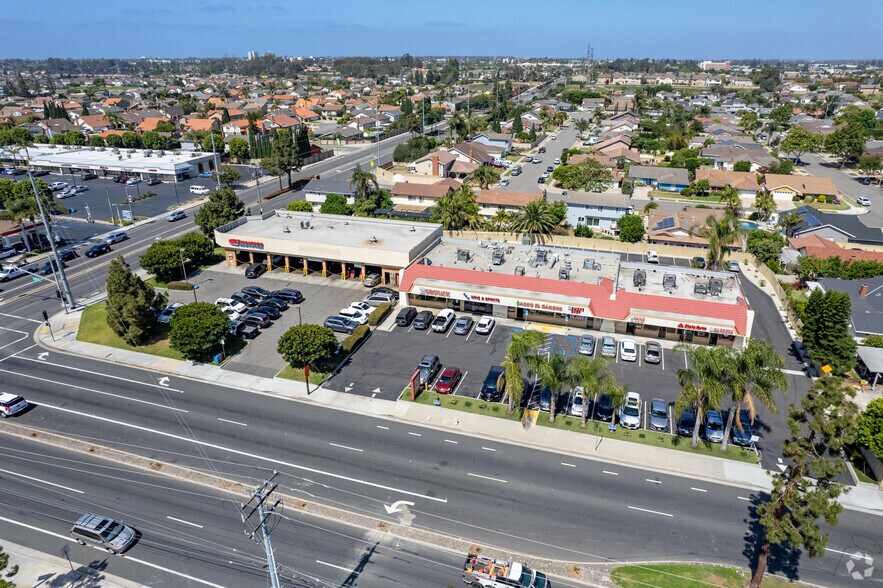 More Photos Of 17925-17955 Magnolia St, Fountain Valley Unknown For Lease