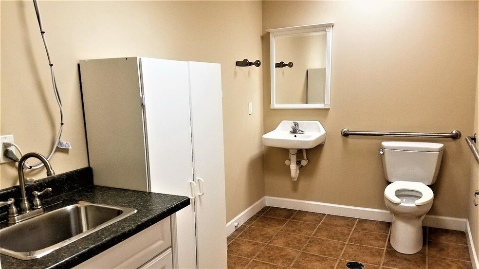 More Photos Of 900 Parker Pl, Schererville Office For Sale