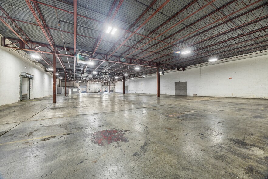 More Photos Of 761-795 S Danny Thomas Blvd, Memphis Distribution For Lease