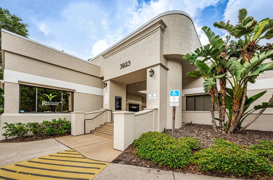More Photos Of 3023 Eastland Blvd, Clearwater Office For Sale
