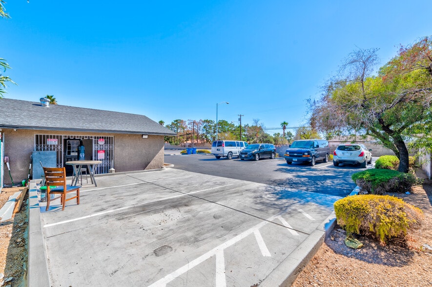 More Photos Of , Las Vegas Office For Sale