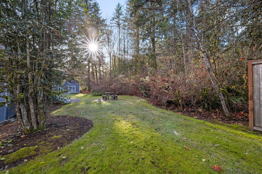 More Photos Of 104 Tremont Ave, Port Orchard Medical For Sale