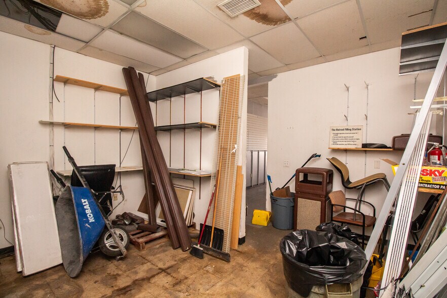 More Photos Of 560 Lincoln St, Worcester General Retail For Lease