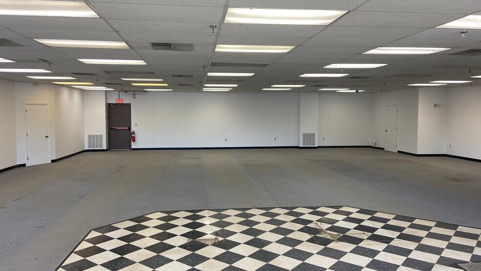 More Photos Of 9-15 Village St, Concord Restaurant For Lease