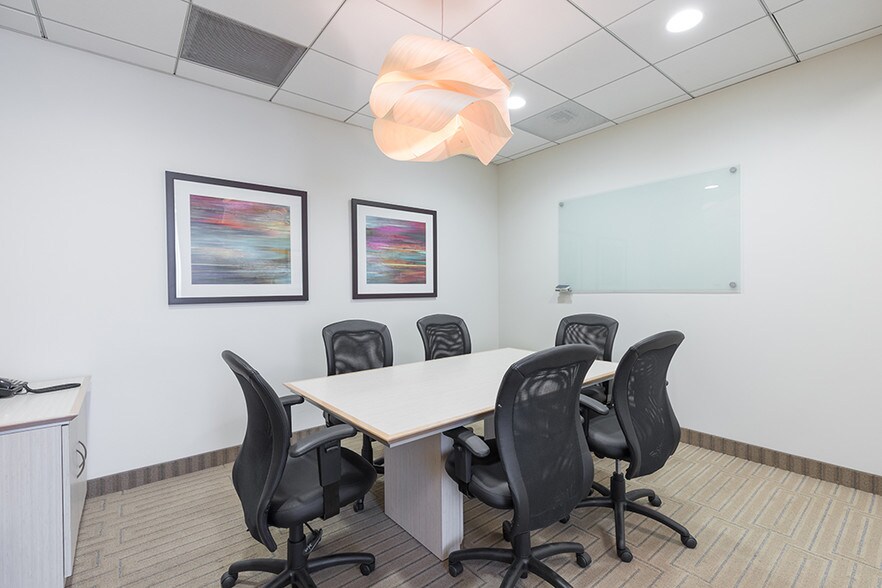 More Photos Of 11111 Santa Monica Blvd, Los Angeles Office For Lease