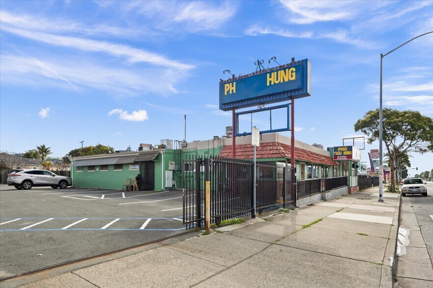 More Photos Of 12860 San Pablo Ave, Richmond Restaurant For Sale