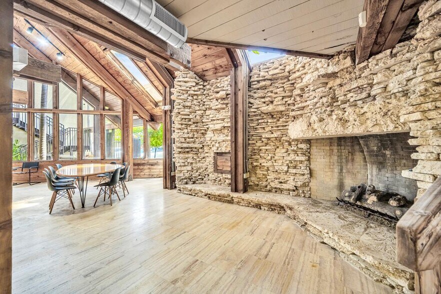 More Photos Of 3045 N Federal Hwy, Fort Lauderdale Loft Creative Space For Sale