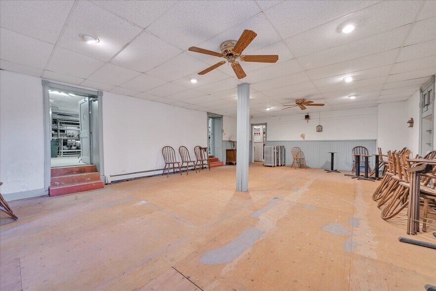 More Photos Of 349 Huffs Church Rd, Mertztown Restaurant For Sale