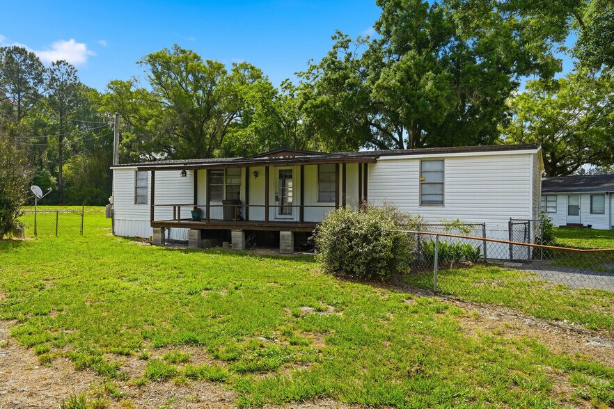 More Photos Of 11169 Eleanor Ave, Jacksonville Manufactured Housing Mobile Home Park For Sale