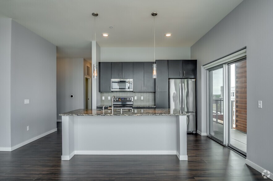 More Photos Of 115 E Walnut St, Green Bay Apartments For Lease