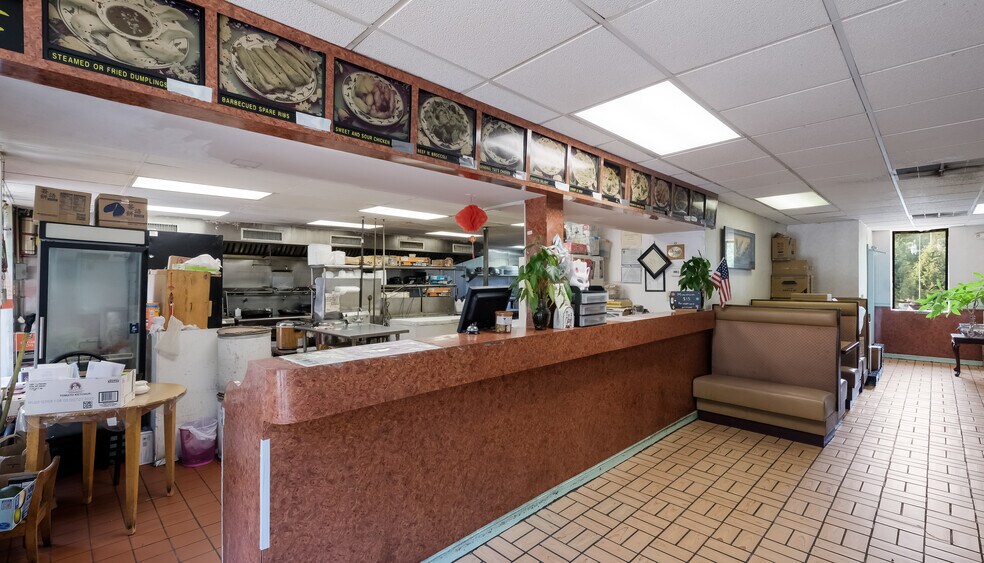 More Photos Of 835 Glenside Ave, Wyncote Unknown For Sale