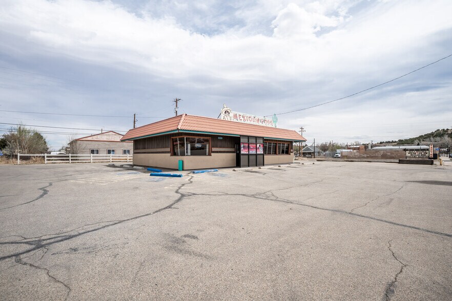 More Photos Of 822 Main St, Walsenburg Restaurant For Sale