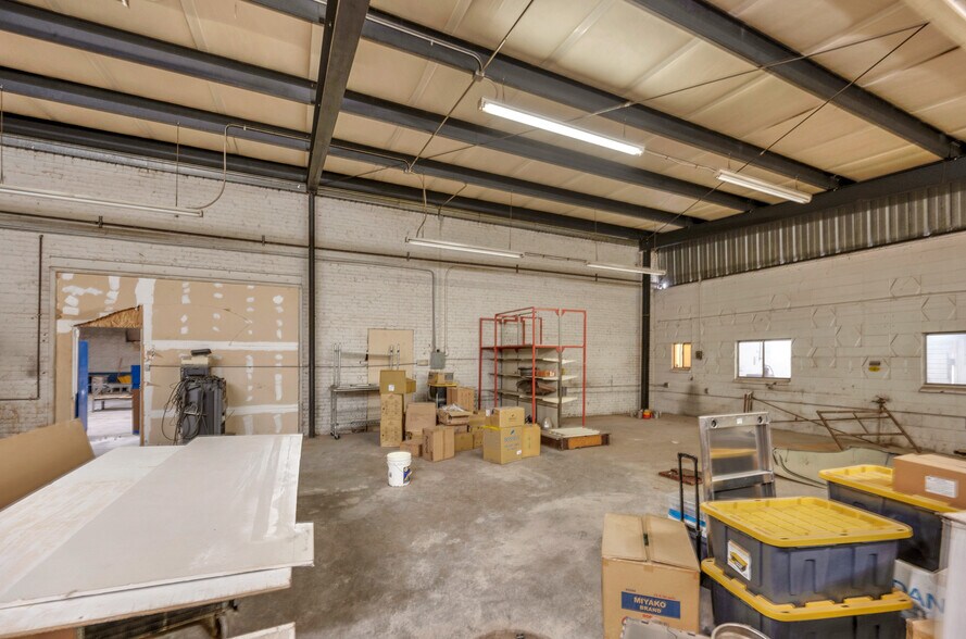 More Photos Of 201 E St, Lemoore Auto Repair For Sale