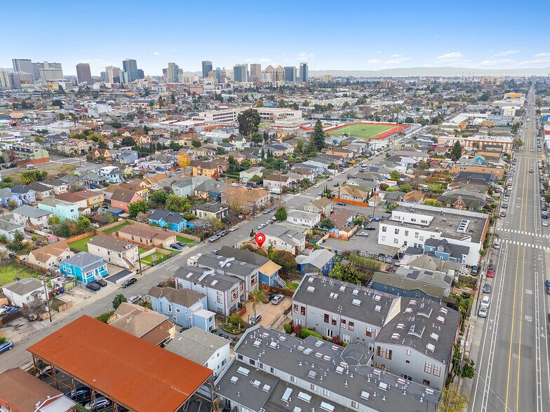 More Photos Of 3031 Chestnut St, Oakland Multifamily For Sale
