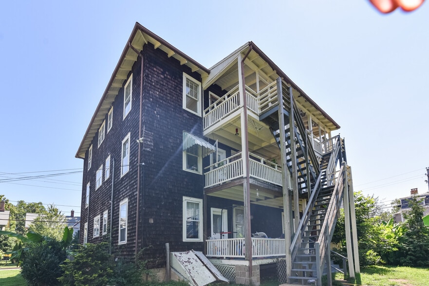 More Photos Of 104 Maple Ave, Chestertown Apartments For Sale