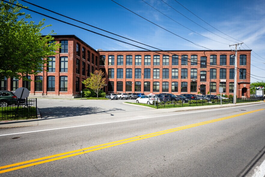 More Photos Of 99 Main St, Warren Apartments For Lease