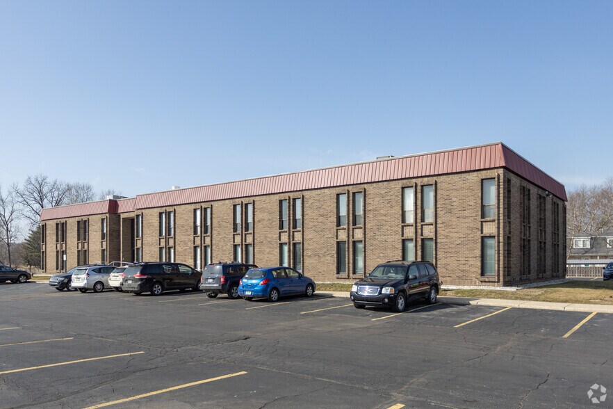 More Photos Of 4000 Portage St, Kalamazoo Office For Lease