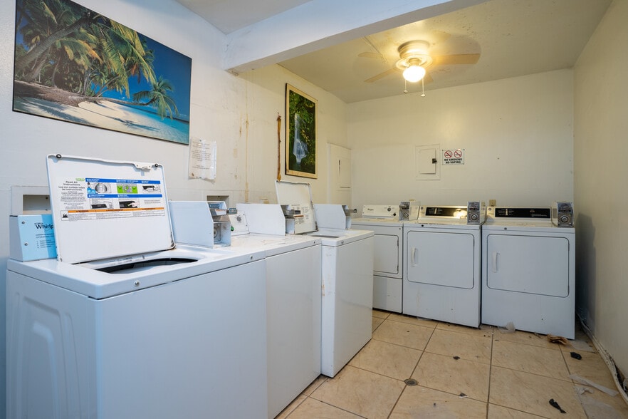 More Photos Of 1031 N Sumner St, Pampa Apartments For Sale