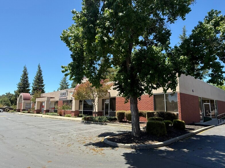 More Photos Of 9370 W Stockton Blvd, Elk Grove Office For Lease