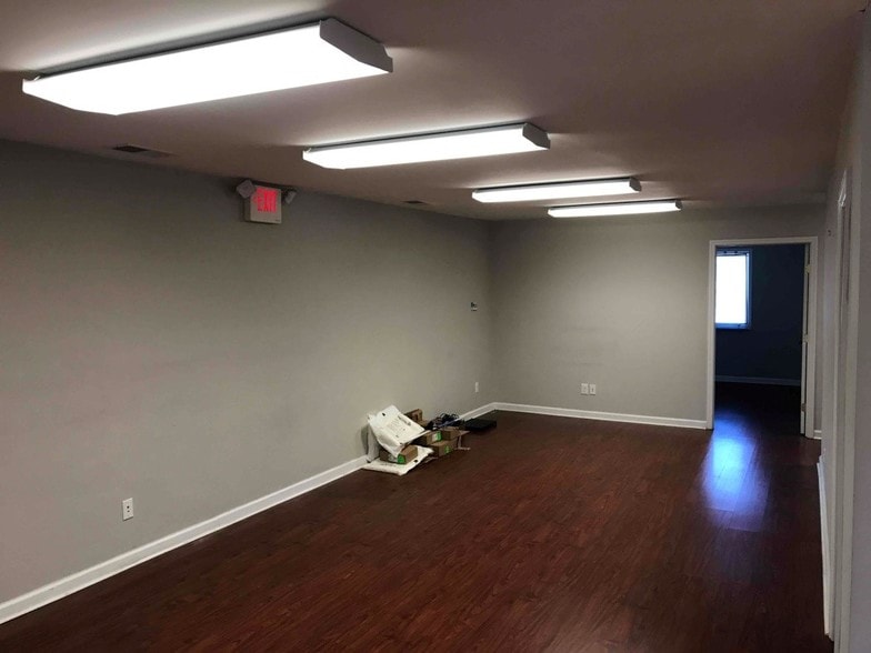 More Photos Of 522 Route 18, East Brunswick Medical For Lease