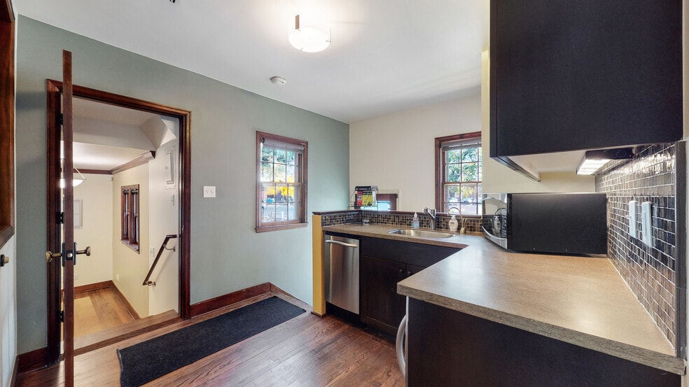 More Photos Of 416 W Oak St, Fort Collins Office For Sale