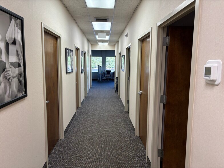 More Photos Of 877 Stewart Ave, Garden City Medical For Sale
