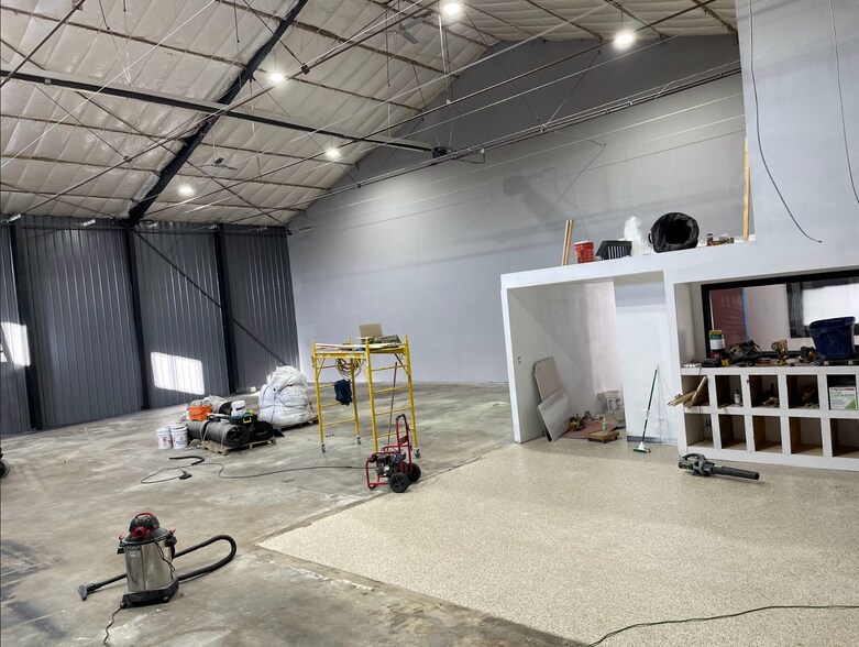 More Photos Of 500-504 2nd St, Castle Rock Warehouse For Lease