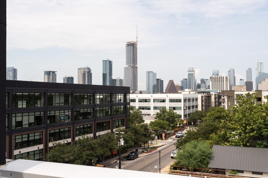 More Photos Of 1812 E 6th St, Austin Hospitality For Sale