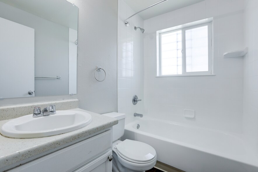 More Photos Of 2301-2395 W Virginia Ave, Denver Apartments For Sale