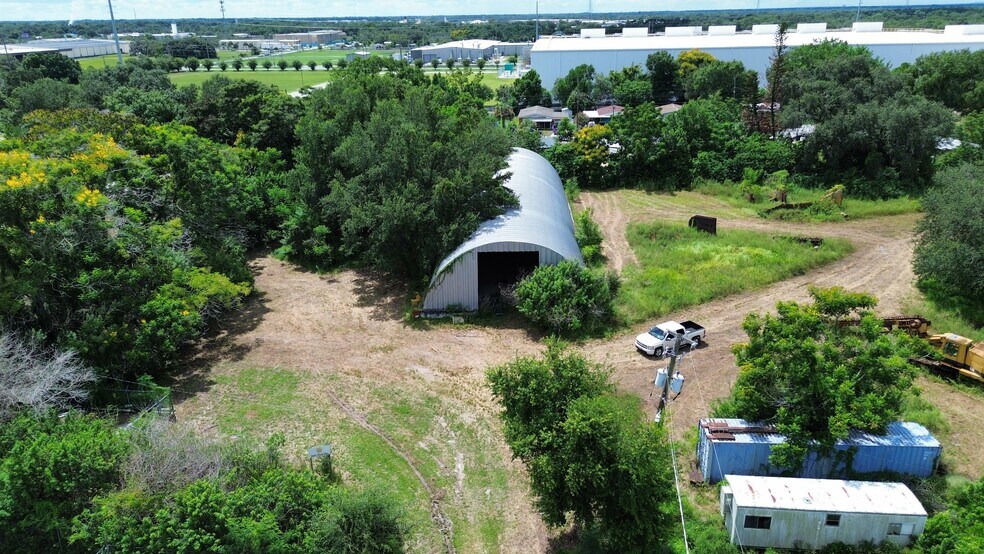 Primary Photo Of 820 Pine Rd, Auburndale Land For Lease