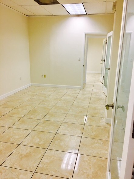 More Photos Of 10505 NW 29th Ter, Miami Warehouse For Lease