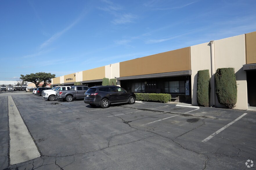 More Photos Of 9722-9742 Washburn Rd, Downey Warehouse For Lease