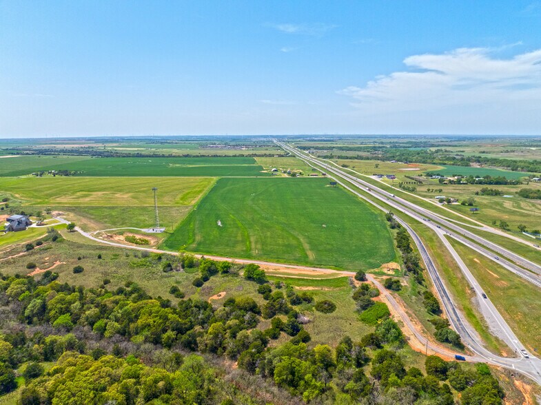 More Photos Of 3062 Interstate 40 S Service Road, Hydro Land For Sale