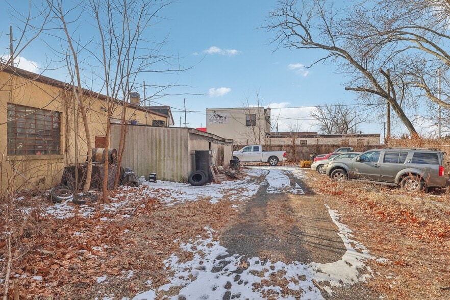 More Photos Of 1741 Princeton Ave, Lawrence Township Mercer Auto Repair For Sale