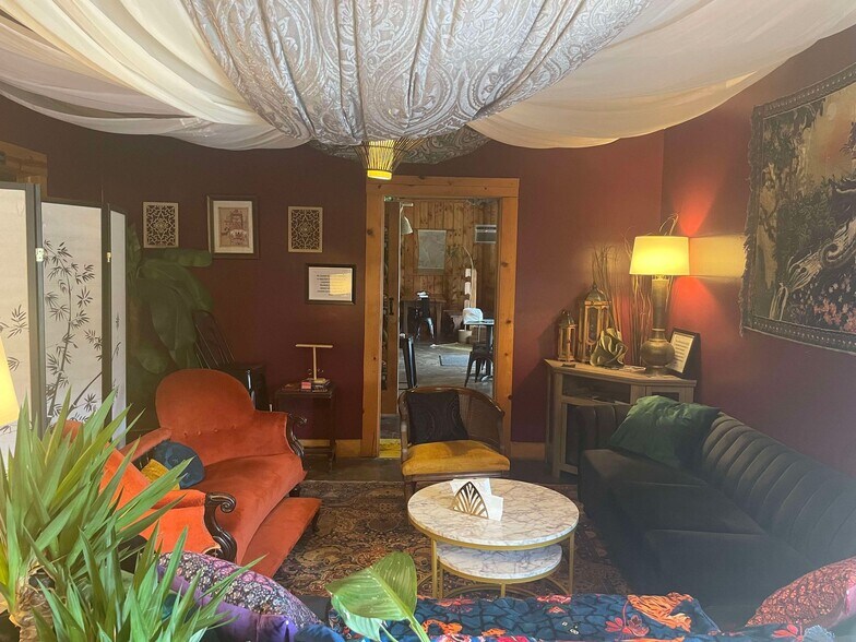 More Photos Of 16454 Appalachian Hwy, Thomas Restaurant For Sale