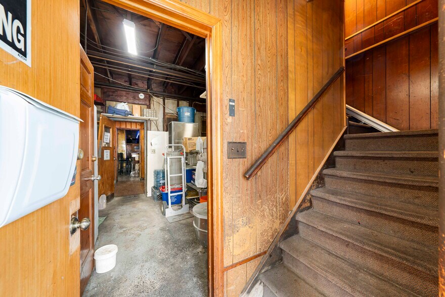 More Photos Of 46 Marion St, Port Reading Restaurant For Sale