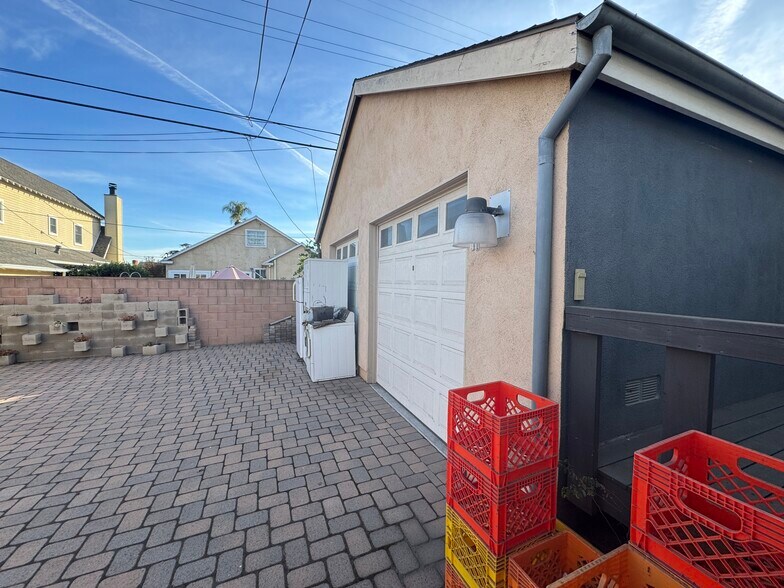 More Photos Of 434 N Larchmont Blvd, Los Angeles Office For Lease