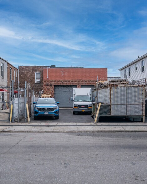 More Photos Of , Jamaica Office For Sale