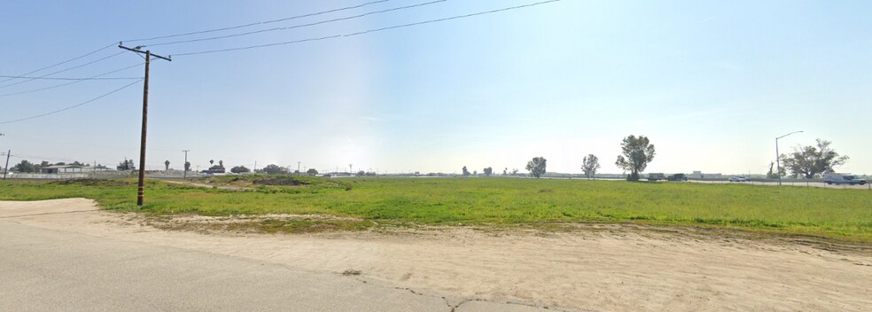 More Photos Of S. Glenwood @ Alderson Ave, Delano Land For Lease