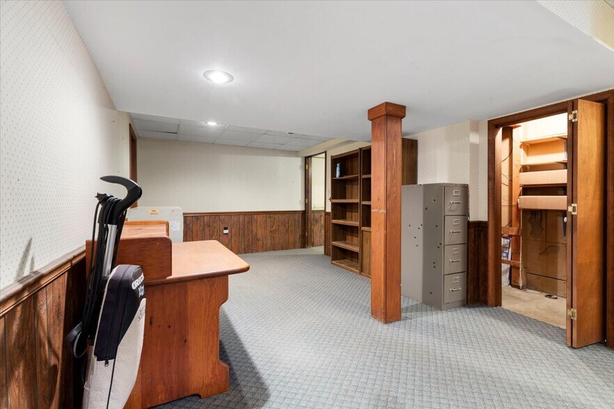 More Photos Of 1356 Coopers Cove Rd, Hardy Specialty For Sale