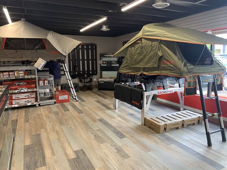 More Photos Of 7560 S University Blvd, Centennial Storefront Retail Office For Sale