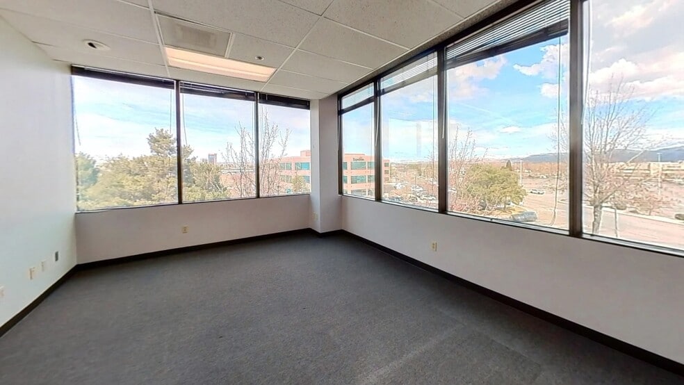 More Photos Of 5011 Meadowood Mall Cir, Reno Office For Sale