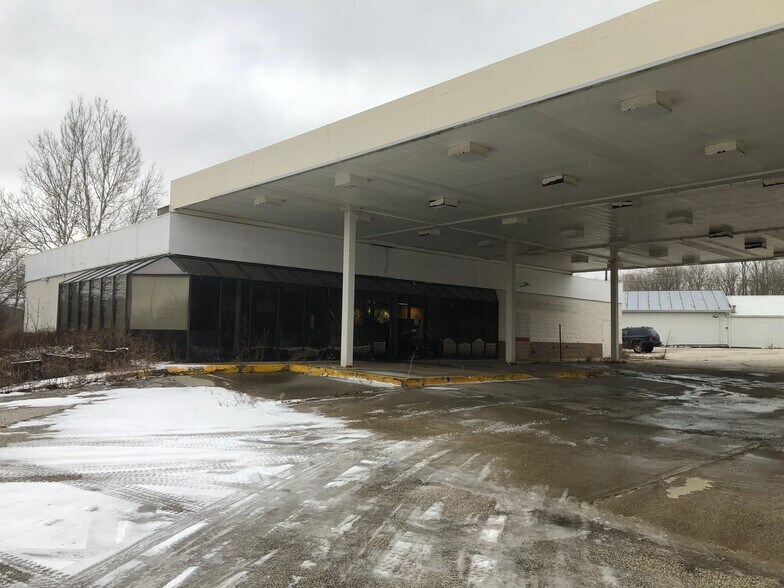 7348 N Turner Rd, Bloomington, IN 47408 Service Station For Sale